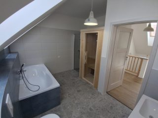 Eladó 180 m²-escsaládi ház Cserszegtomaj, Panorámás utca: 169'900'000 Ft