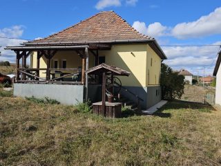 Eladó 80 m²-escsaládi ház Csokvaomány, Széchenyi út: 16'500'000 Ft