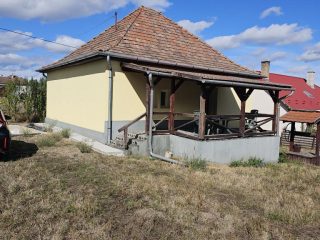 Eladó 80 m²-escsaládi ház Csokvaomány, Széchenyi út: 16'500'000 Ft
