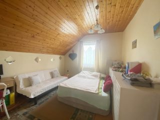 Eladó 324 m²-escsaládi ház Csömör, Árpád utca: 150'000'000 Ft