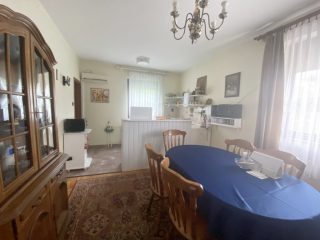 Eladó 324 m²-escsaládi ház Csömör, Árpád utca: 150'000'000 Ft