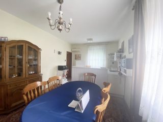 Eladó 324 m²-escsaládi ház Csömör, Árpád utca: 150'000'000 Ft