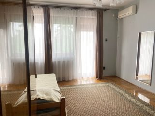 Eladó 324 m²-escsaládi ház Csömör, Árpád utca: 150'000'000 Ft