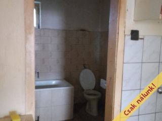 Eladó 200 m²-escsaládi ház Csömör, Bajcsy Zs. ut közelében: 140'000'000 Ft