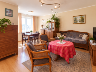 Eladó 127 m²-estársasházi lakás Csömör, Széchenyi utca közeli utca: 120'000'000 Ft