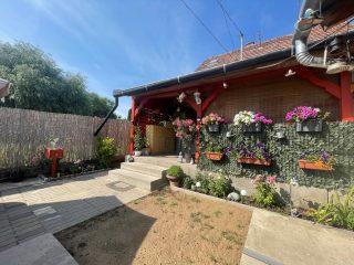 Eladó 69 m²-escsaládi ház Csörög, Kolozsvári utca: 49'500'000 Ft