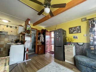 Eladó 69 m²-escsaládi ház Csörög, Kolozsvári utca: 49'500'000 Ft