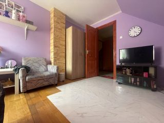 Eladó 69 m²-escsaládi ház Csörög, Kolozsvári utca: 49'500'000 Ft