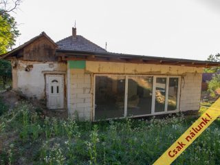 Eladó 100 m²-escsaládi ház Csővár, Dankó utca: 45'000'000 Ft