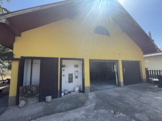 Eladó 250 m²-escsaládi ház Dabas, Központ közeli utca: 168'000'000 Ft