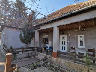 Eladó 30000 m²-esmezőgazdasági ingatlan Dabas, Városközpont közeli utca: 195'000'000 Ft