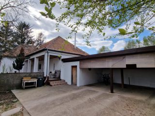 Eladó 30000 m²-esmezőgazdasági ingatlan Dabas, Városközpont közeli utca: 195'000'000 Ft