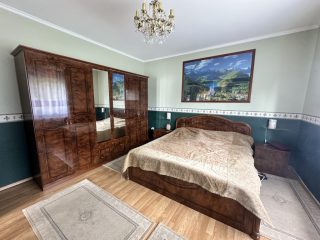 Eladó 90 m²-escsaládi ház Dabas, Városközponti: 129'900'000 Ft