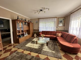 Eladó 90 m²-escsaládi ház Dabas, Városközponti: 129'900'000 Ft