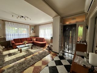 Eladó 90 m²-escsaládi ház Dabas, Városközponti: 129'900'000 Ft