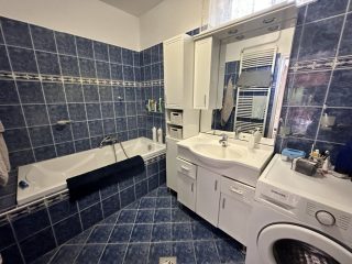 Eladó 90 m²-escsaládi ház Dabas, Városközponti: 129'900'000 Ft