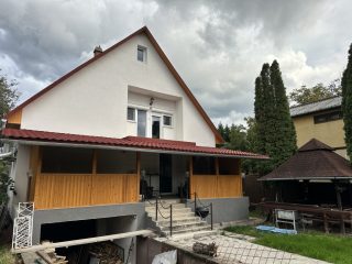 Eladó 194 m²-escsaládi ház Délegyháza, Csendes utca: 144'700'000 Ft