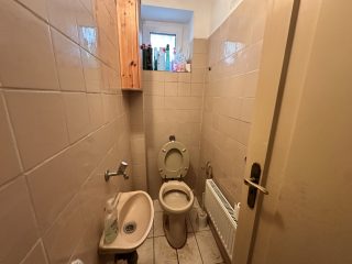 Eladó 194 m²-escsaládi ház Délegyháza, Csendes utca: 144'700'000 Ft