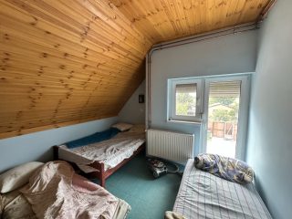 Eladó 194 m²-escsaládi ház Délegyháza, Csendes utca: 144'700'000 Ft