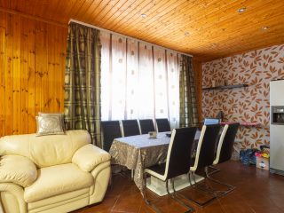 Eladó 350 m²-escsaládi ház Délegyháza, Nagycsaládos ház: 139'900'000 Ft