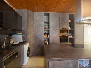 Eladó 350 m²-escsaládi ház Délegyháza, Nagycsaládos ház: 139'900'000 Ft