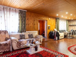 Eladó 350 m²-escsaládi ház Délegyháza, Nagycsaládos ház: 139'900'000 Ft