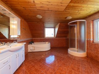 Eladó 350 m²-escsaládi ház Délegyháza, Nagycsaládos ház: 139'900'000 Ft