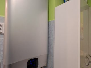 Eladó 95 m²-escsaládi ház Dinnyés, Központi utca: 93'000'000 Ft