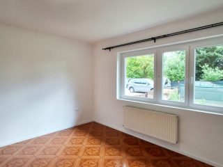 Kiadó 100 m²-esházrész Dinnyés, Pákozdi utca: 250'000 Ft