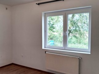 Kiadó 100 m²-esházrész Dinnyés, Pákozdi utca: 250'000 Ft