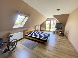 Eladó 170 m²-escsaládi ház Domony, Erdő utca: 83'000'000 Ft