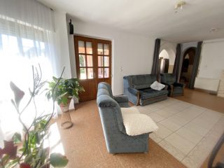 Eladó 170 m²-escsaládi ház Domony, Erdő utca: 83'000'000 Ft