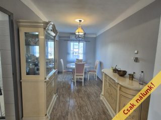 Eladó 90 m²-escsaládi ház Domony, Tavasz utca: 63'000'000 Ft