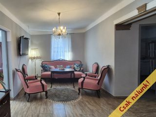 Eladó 90 m²-escsaládi ház Domony, Tavasz utca: 63'000'000 Ft