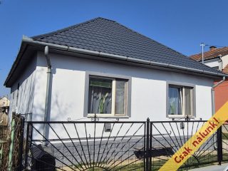 Eladó 90 m²-escsaládi ház Domony, Tavasz utca: 63'000'000 Ft