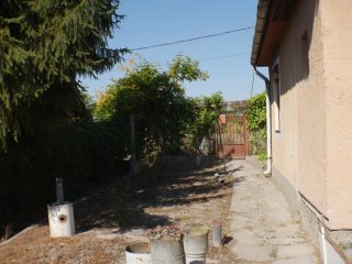 Eladó 75 m²-escsaládi ház Dömsöd, Dabi sor: 25'000'000 Ft