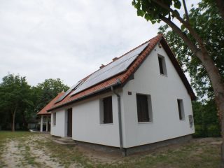 Eladó 105 m²-escsaládi ház Dömsöd, Dabi utca: 98'900'000 Ft