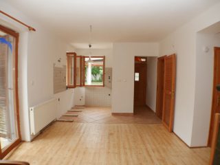 Eladó 105 m²-escsaládi ház Dömsöd, Dabi utca: 98'900'000 Ft