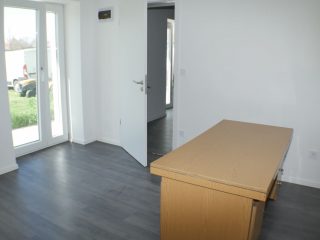 Eladó 150 m²-escsaládi ház Dömsöd, fő utca: 79'900'000 Ft