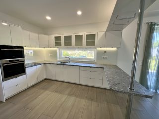 Eladó 160 m²-escsaládi ház Dunaharaszti, ÁLOMOTTHON EXKLUZÍV, ZÁRT LAKÓPARKBAN: 230'000'000 Ft