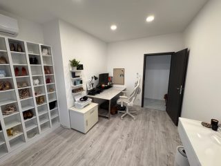 Eladó 214 m²-escsaládi ház Dunaharaszti, EXKLUZÍV, ZÁRT LAKÓPARK utca: 250'000'000 Ft