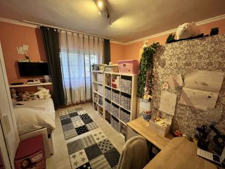 Eladó 135 m²-escsaládi ház Dunaharaszti, Kétgenerációs ház: 114'500'000 Ft