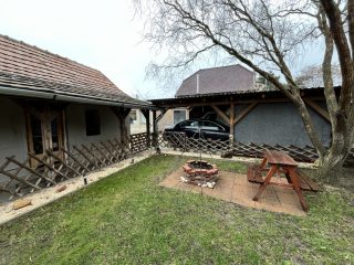 Eladó 135 m²-escsaládi ház Dunaharaszti, Kétgenerációs ház: 114'500'000 Ft