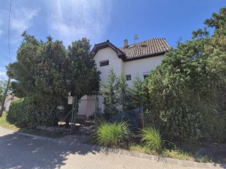 Eladó 160 m²-escsaládi ház Dunaharaszti, Központi elhelyezkedés: 129'900'000 Ft