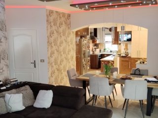 Eladó 160 m²-escsaládi ház Dunakeszi, Alag: 229'000'000 Ft