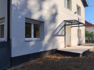 Eladó 96 m²-estársasházi lakás Dunakeszi, Alag: 119'000'000 Ft