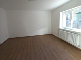 Eladó 96 m²-estársasházi lakás Dunakeszi, Alag: 119'000'000 Ft