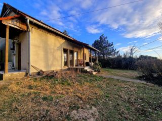 Eladó 89 m²-escsaládi ház Dunakeszi, Duna sor: 228'000'000 Ft