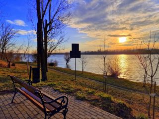 Eladó 89 m²-escsaládi ház Dunakeszi, Duna sor: 228'000'000 Ft