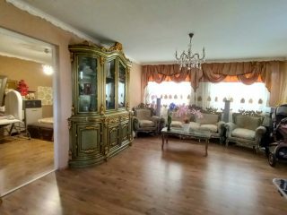 Eladó 200 m²-escsaládi ház Dunakeszi, Fő út közeli utca: 149'900'000 Ft
